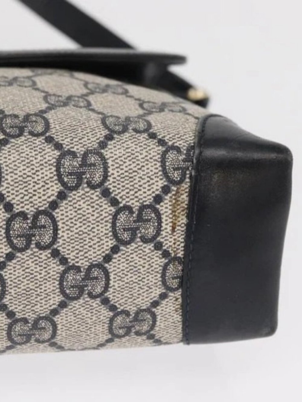 GUCCI GG Supreme Shoulder Bag PVC Navy Gold Auth gh1657 - Picture 9 of 16